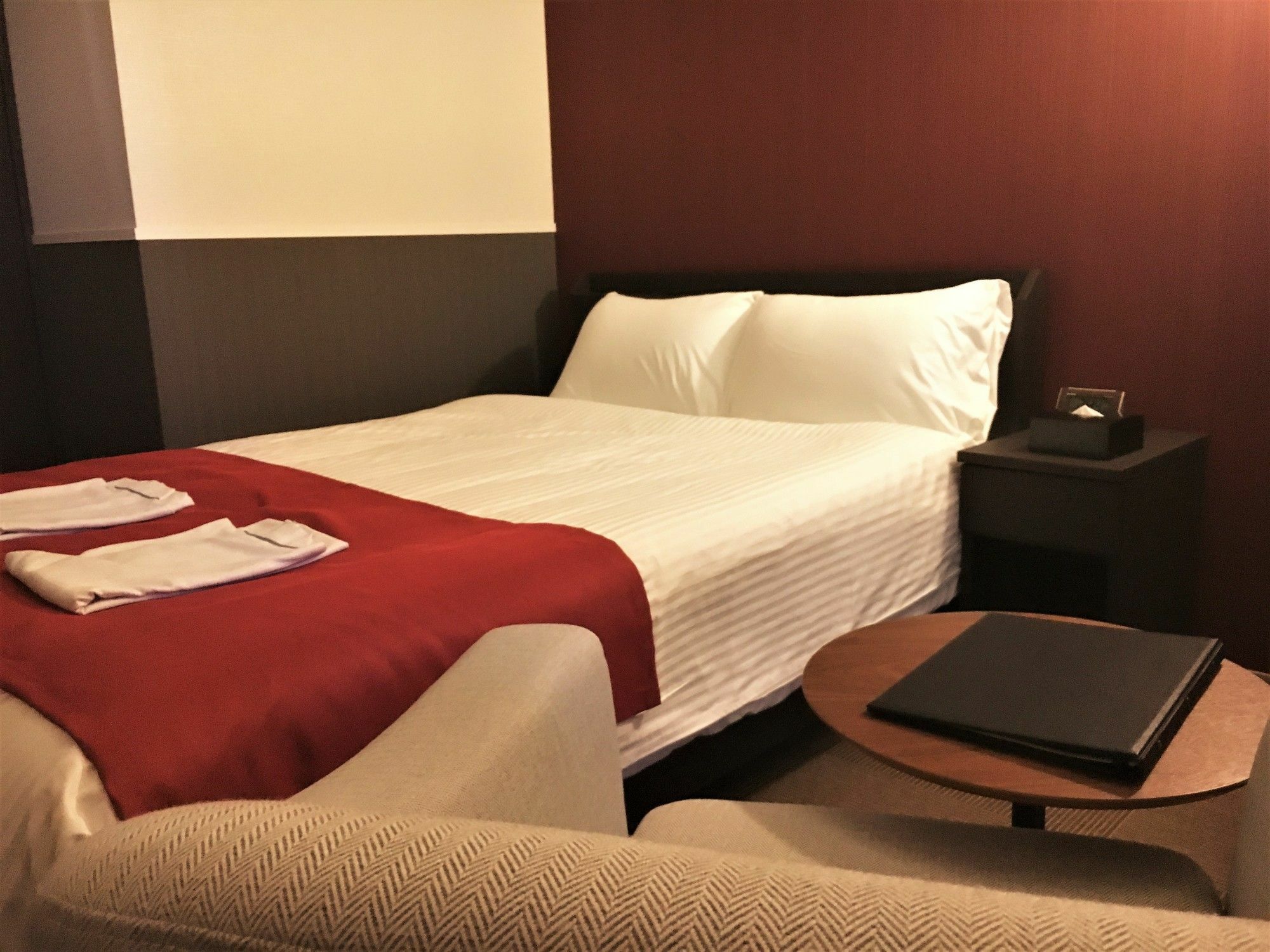 แรนเดอร์ เรซิเดนเชียล โฮเต็ล ฟุกุโอะกะ Aparthotel ฟูกุโอกะ ภายนอก รูปภาพ